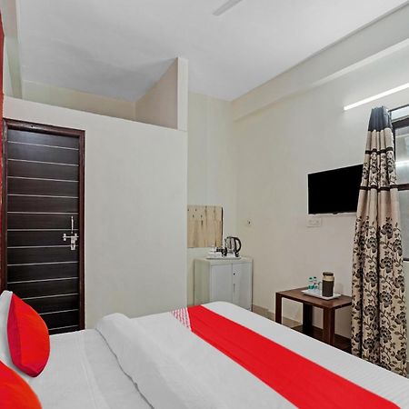 Hotel O Avs Hotel & Restaurant Noida Dış mekan fotoğraf
