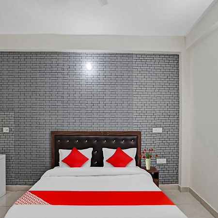 Hotel O Avs Hotel & Restaurant Noida Dış mekan fotoğraf