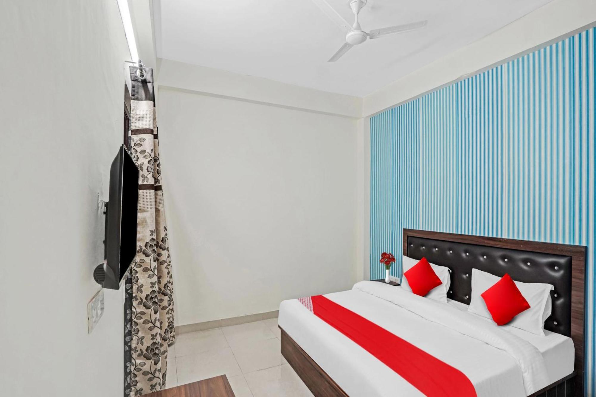 Hotel O Avs Hotel & Restaurant Noida Dış mekan fotoğraf