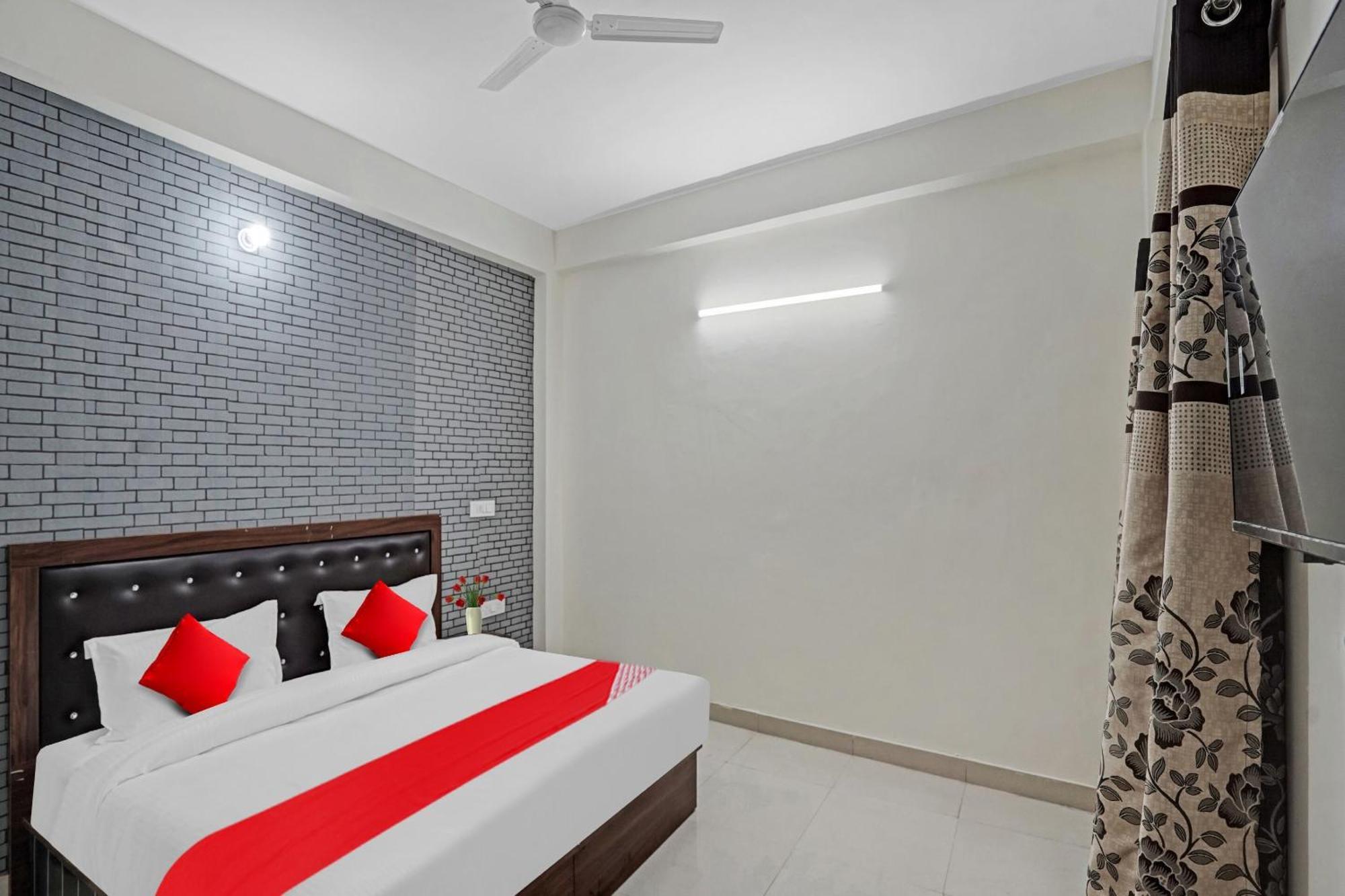 Hotel O Avs Hotel & Restaurant Noida Dış mekan fotoğraf
