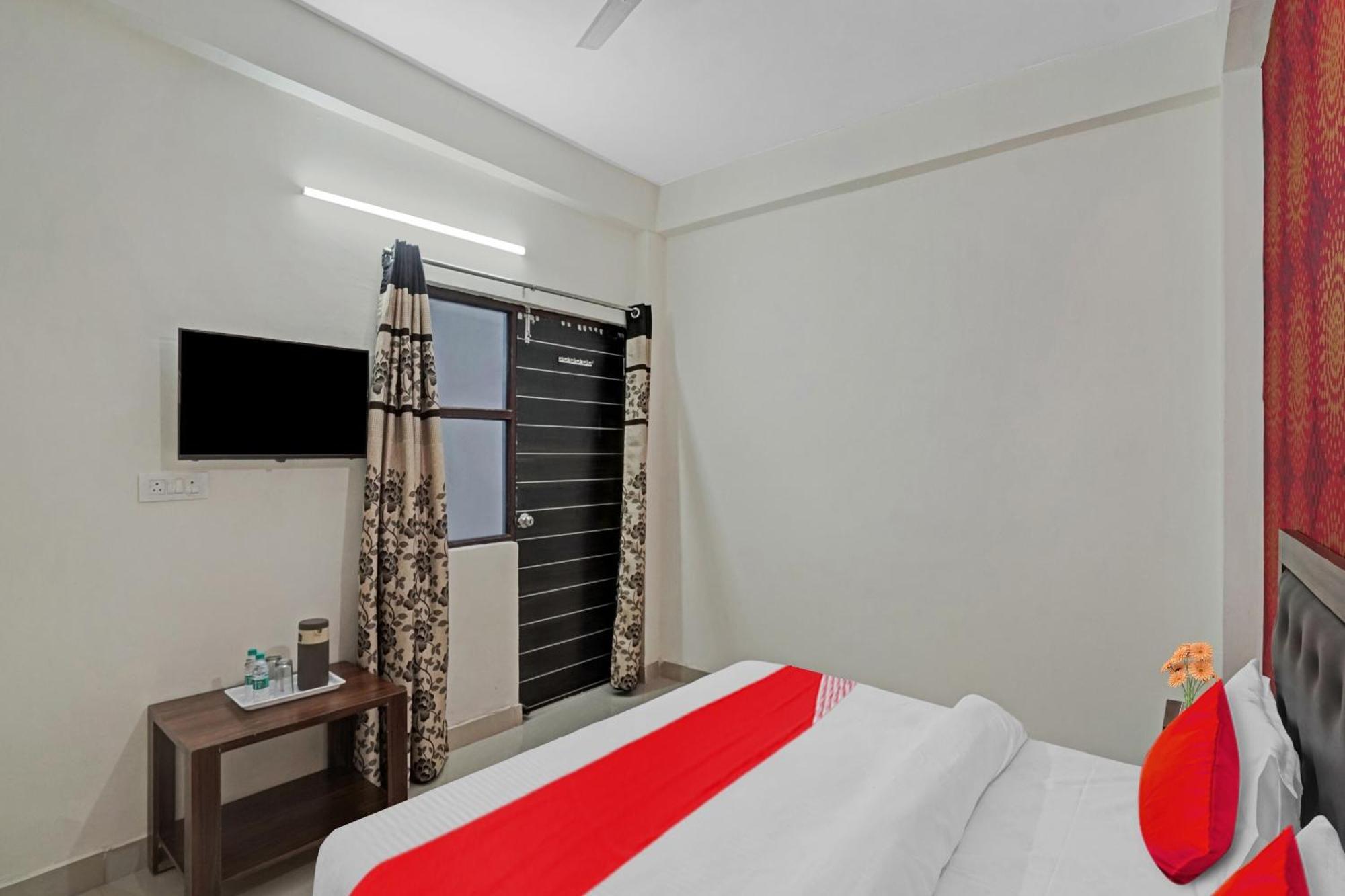Hotel O Avs Hotel & Restaurant Noida Dış mekan fotoğraf