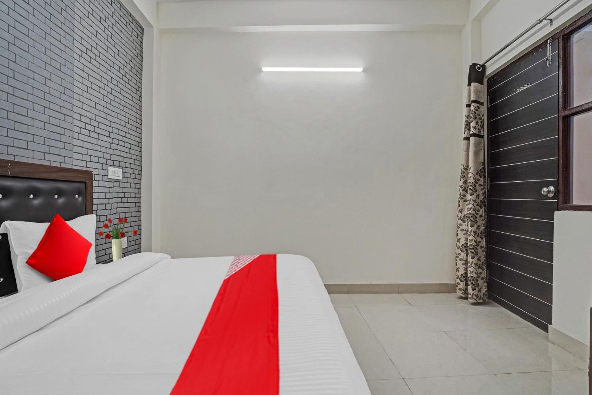 Hotel O Avs Hotel & Restaurant Noida Dış mekan fotoğraf